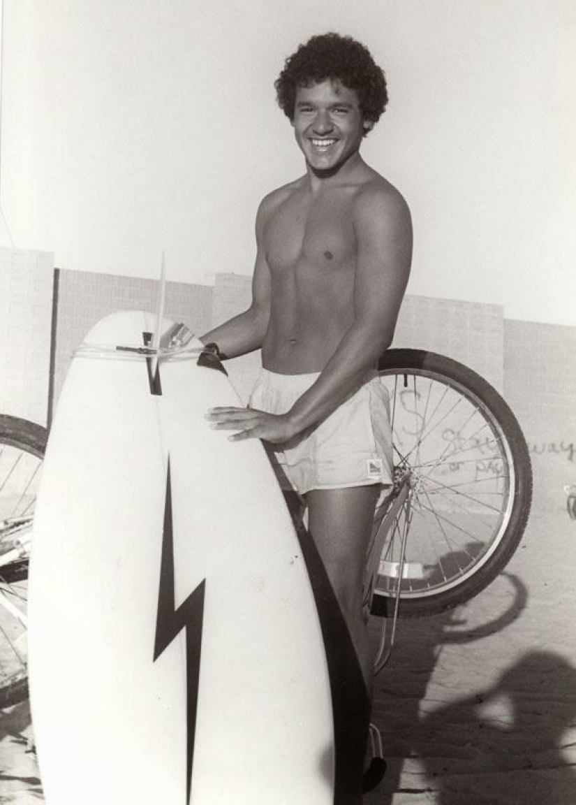 Adolescentes en las playas de California en la década de 1970