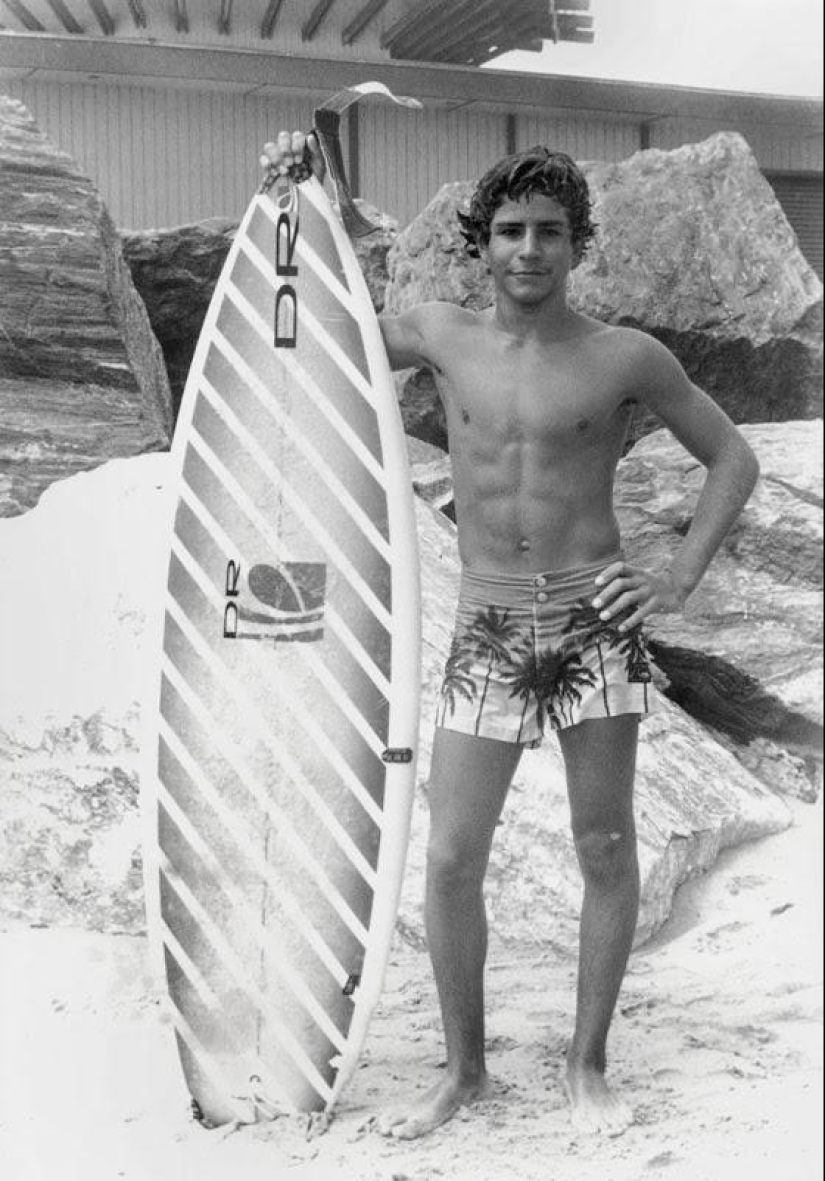 Adolescentes en las playas de California en la década de 1970