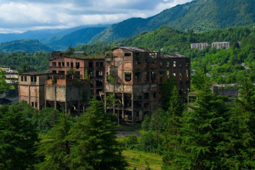 Akarmara es un pueblo fantasma con una historia trágica