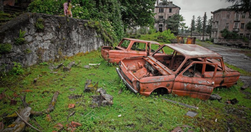 Akarmara is a ghost village with a tragic history