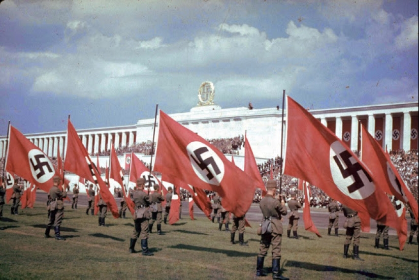 Alemania nazi en fotos a color de Hugo Jaeger, el fotógrafo personal de Hitler