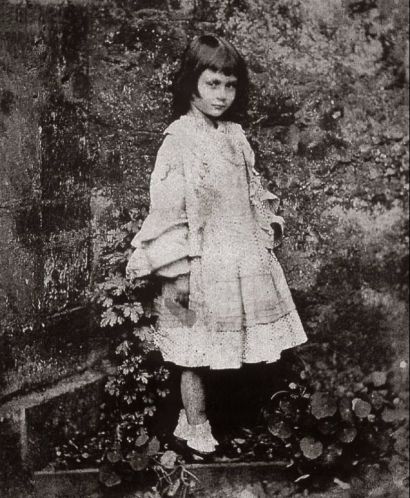 Alicia joven: retratos de niños de Lewis Carroll