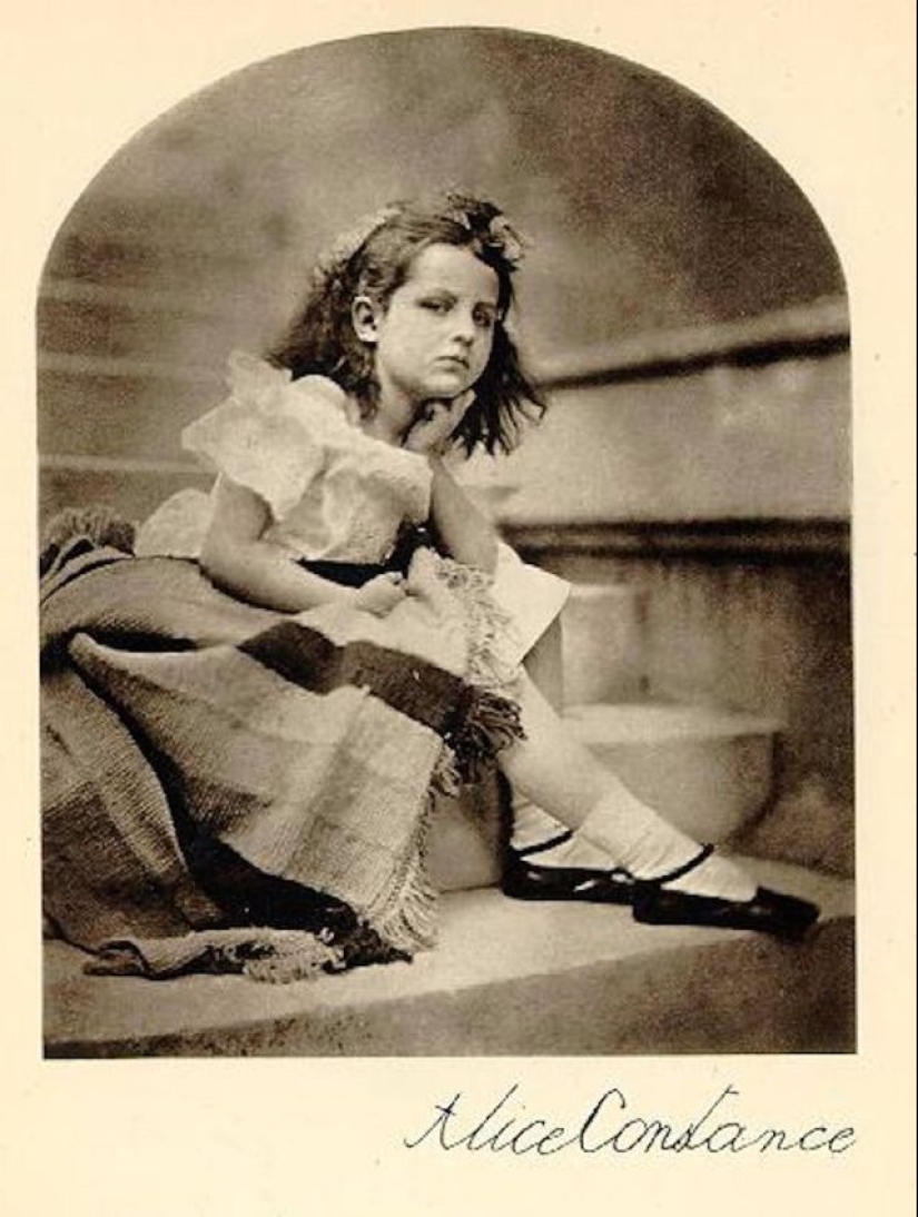 Alicia joven: retratos de niños de Lewis Carroll