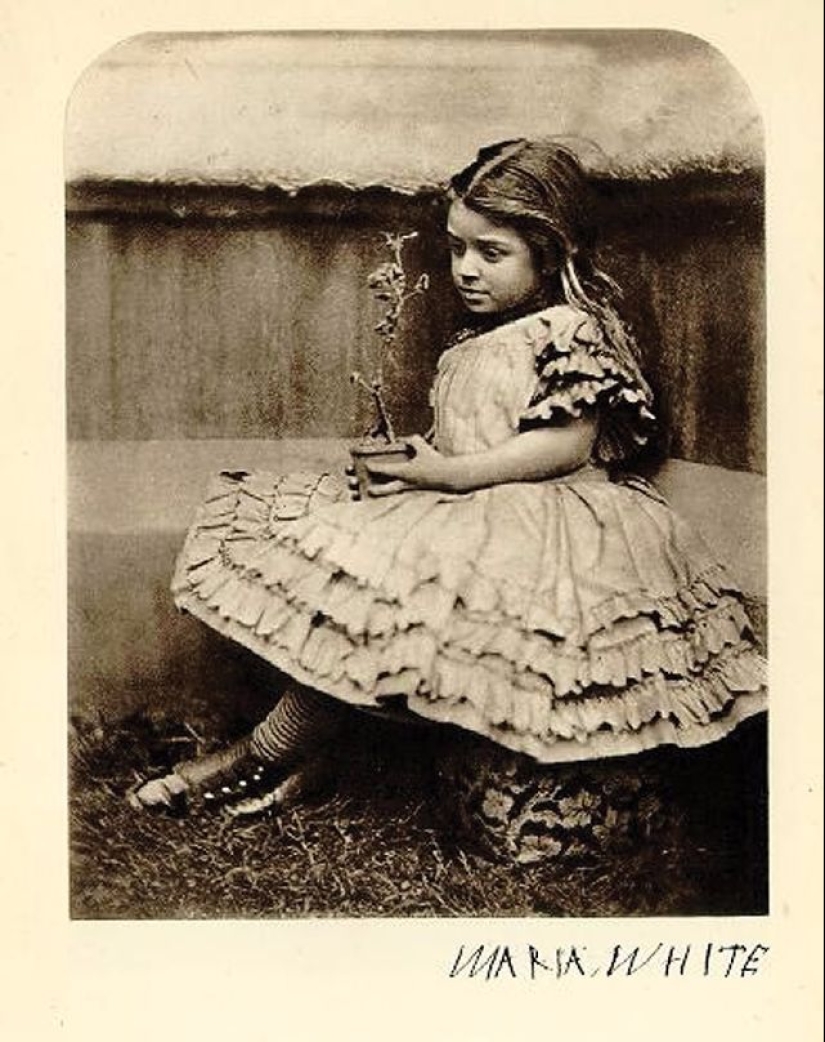 Alicia joven: retratos de niños de Lewis Carroll