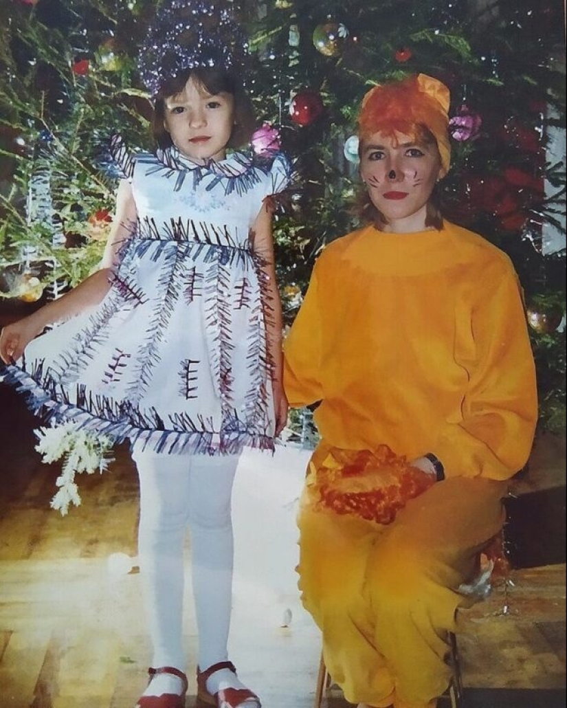 &quot;All the girls are snowflakes, and the boys are clowns&quot;: children&#39;s costumes for New Year&#39;s parties in the 90s