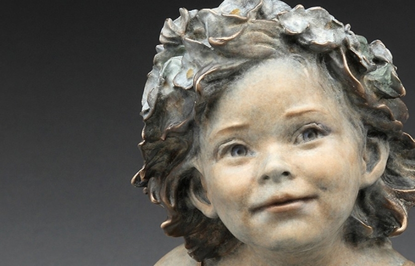 Almost alive: Incredibly realistic sculptures about a happy childhood