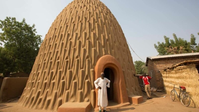 Amazing architectural masterpieces African tribe