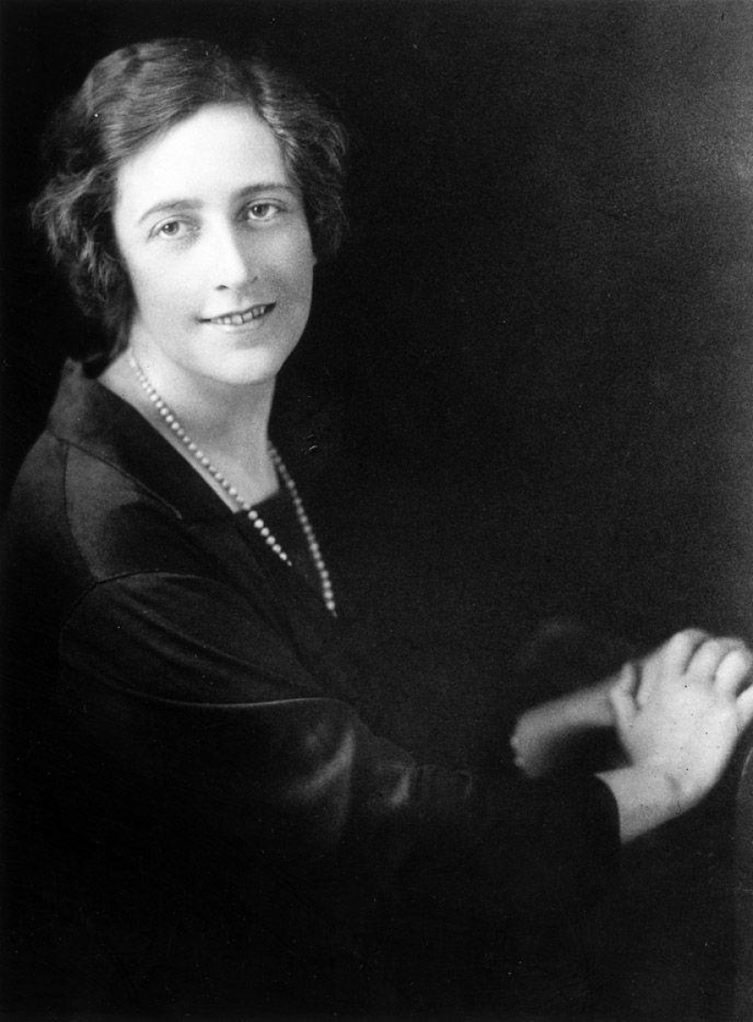 Amazing Facts About Agatha Christie&#39;s Life