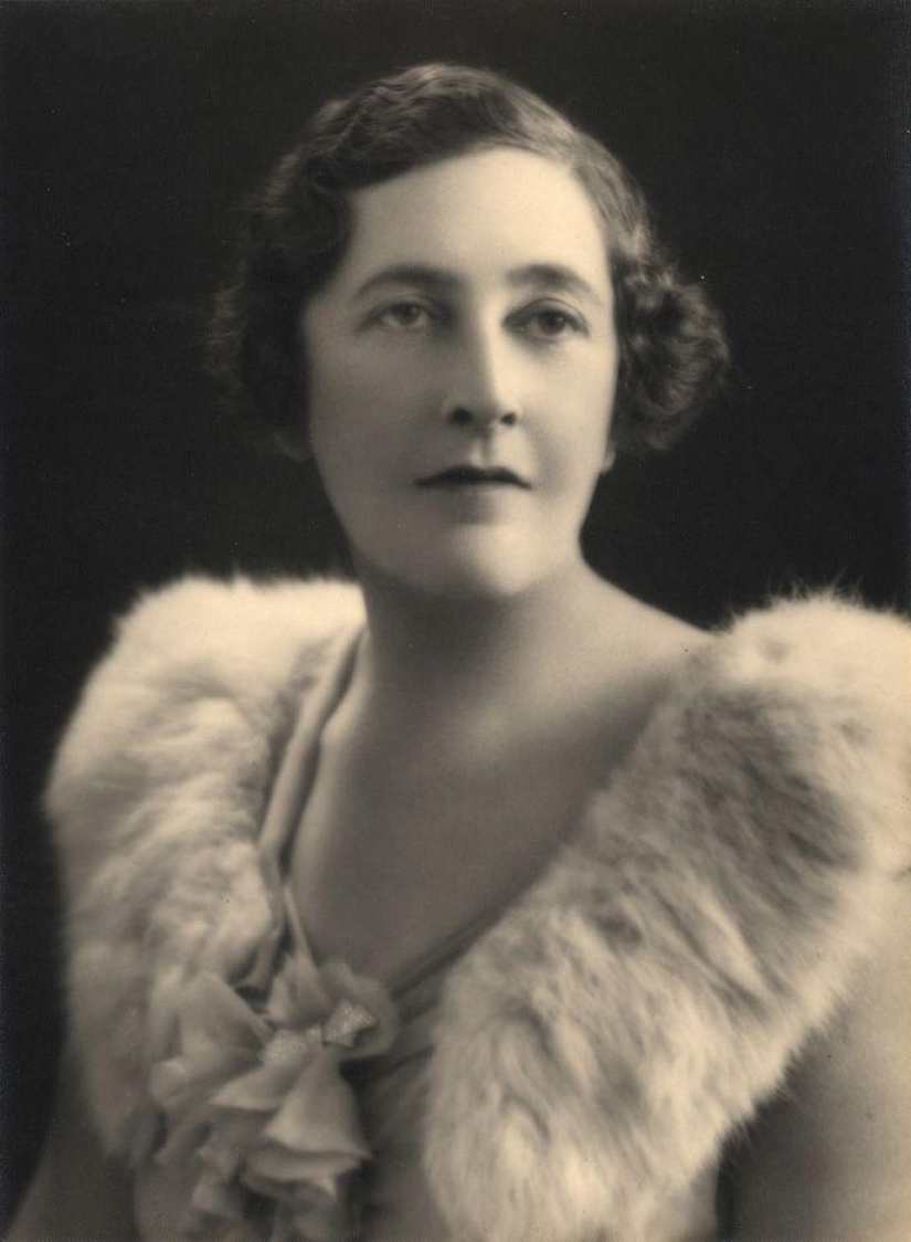 Amazing Facts About Agatha Christie&#39;s Life