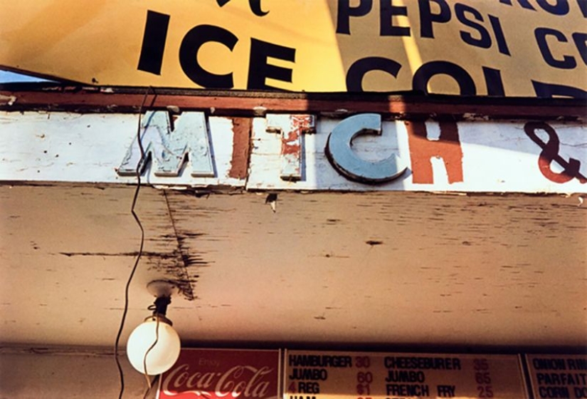 América de los años 70, en imágenes el legendario padre de la fotografía en color, William Eggleston