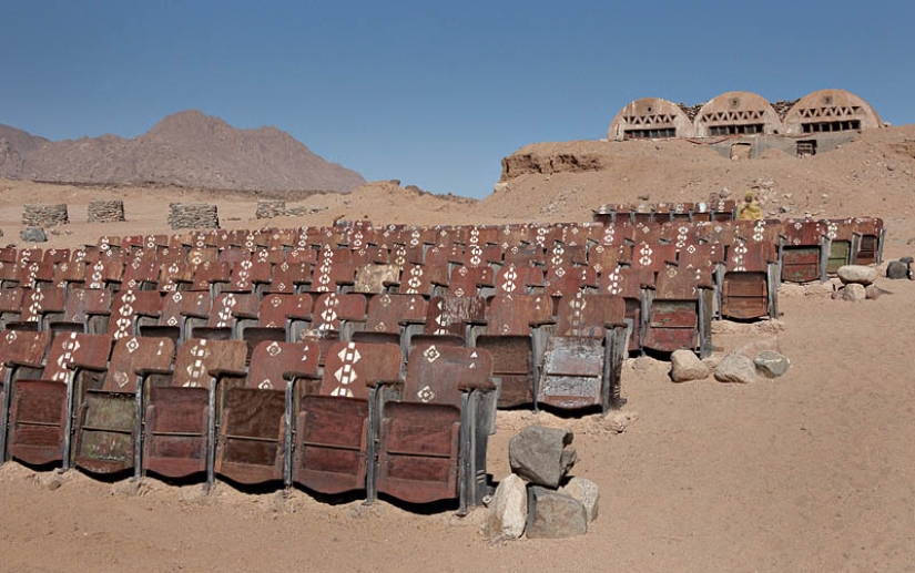 An abandoned cinema in the middle of the Sinai desert