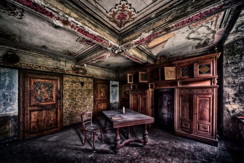 An abandoned world through the lens of Matthias Hacker