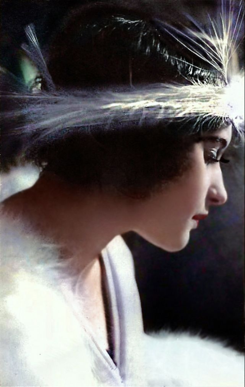 Anna Pavlova and other beauties of Tsarist Russia in colorized archival photos