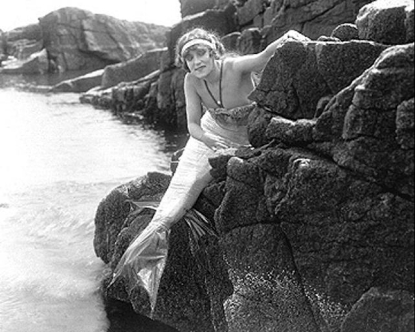 Annette Kellerman - record-breaking swimmer and the first film actress to appear nude