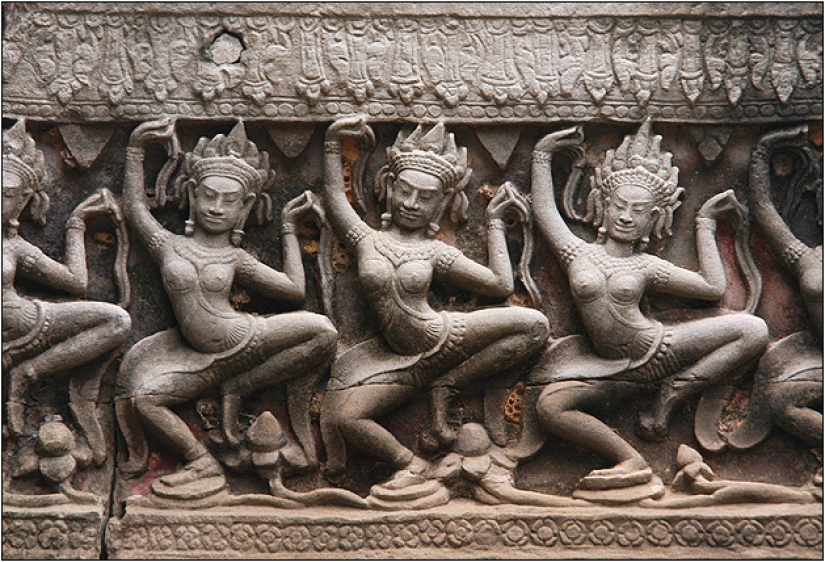 Apsaras - celestial dancers of Cambodia