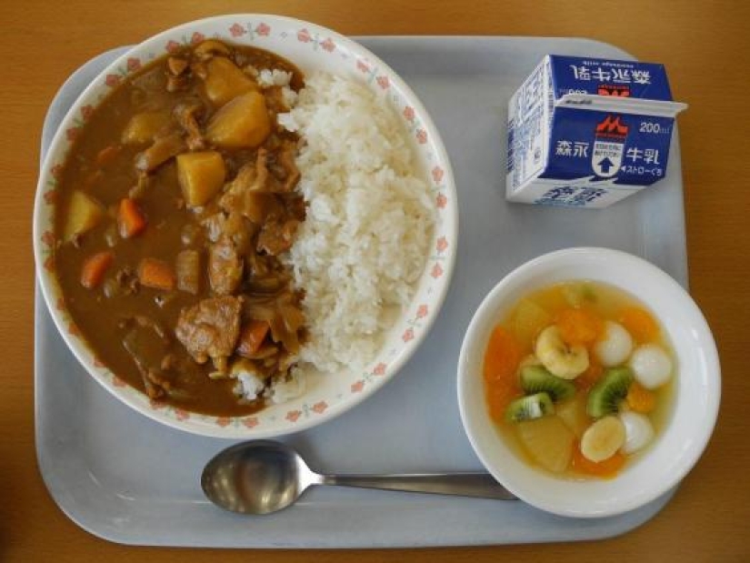 Arroz y pescado como parte de la educación: cómo se enseña a los niños japoneses a comer bien