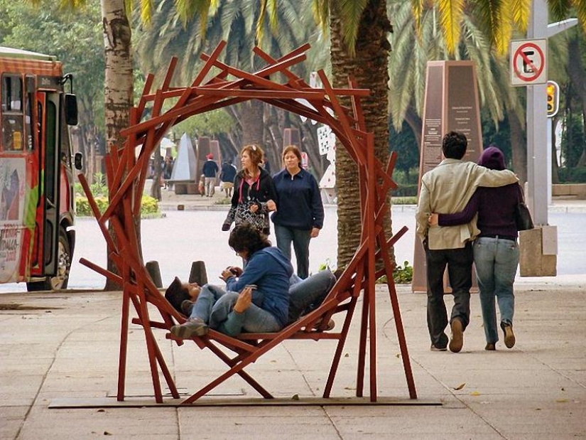 Art benches: the most unusual urban furniture