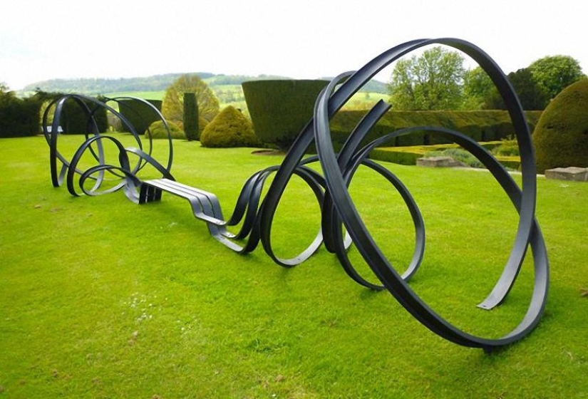 Art benches: the most unusual urban furniture