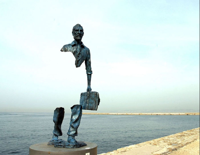 Art is stronger than physics - sculptures that defy the law of gravity