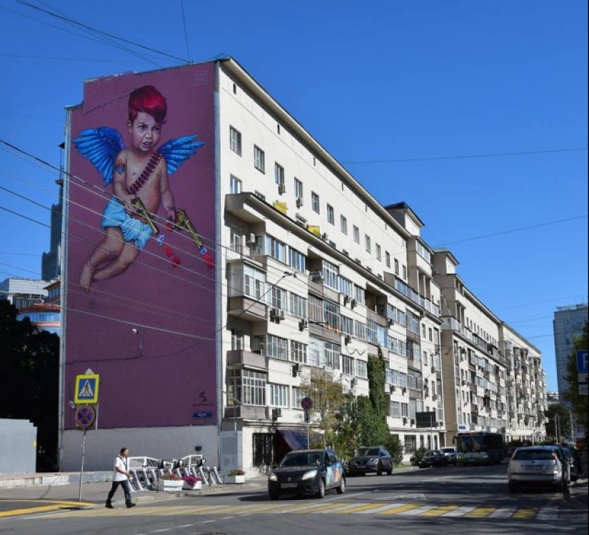 Arte urbano a gran escala y brillante de la artista polaca Natalia Rak