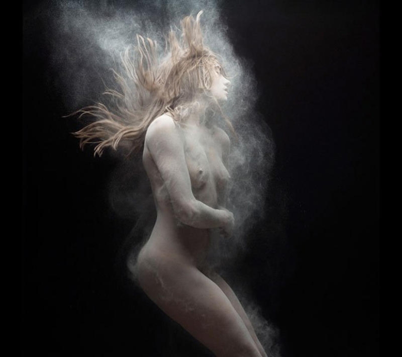 Ashes — non-trivial erotica by Olivier Valsecchi