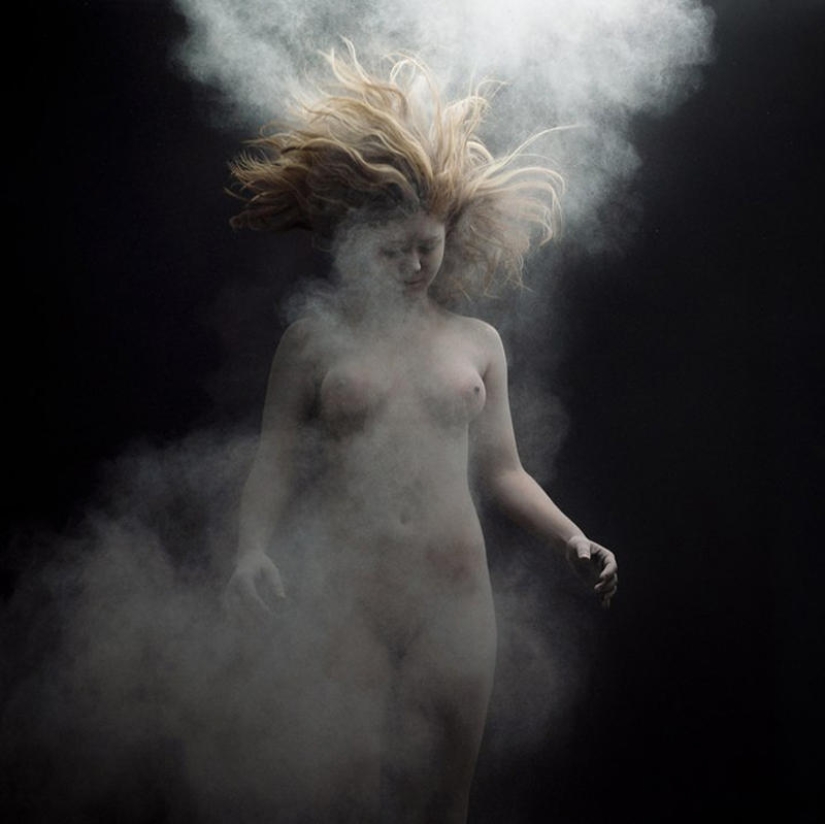 Ashes — non-trivial erotica by Olivier Valsecchi