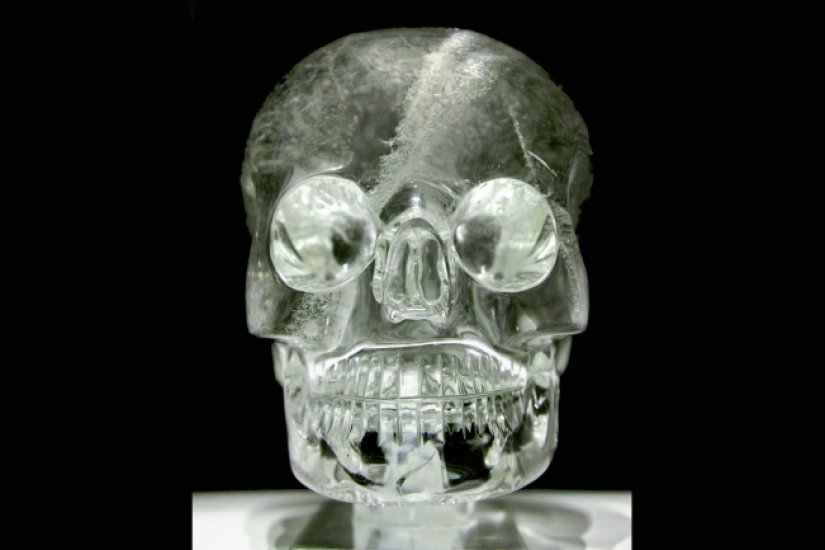 Aztec crystal skulls: how exposed one of the largest frauds in archaeology