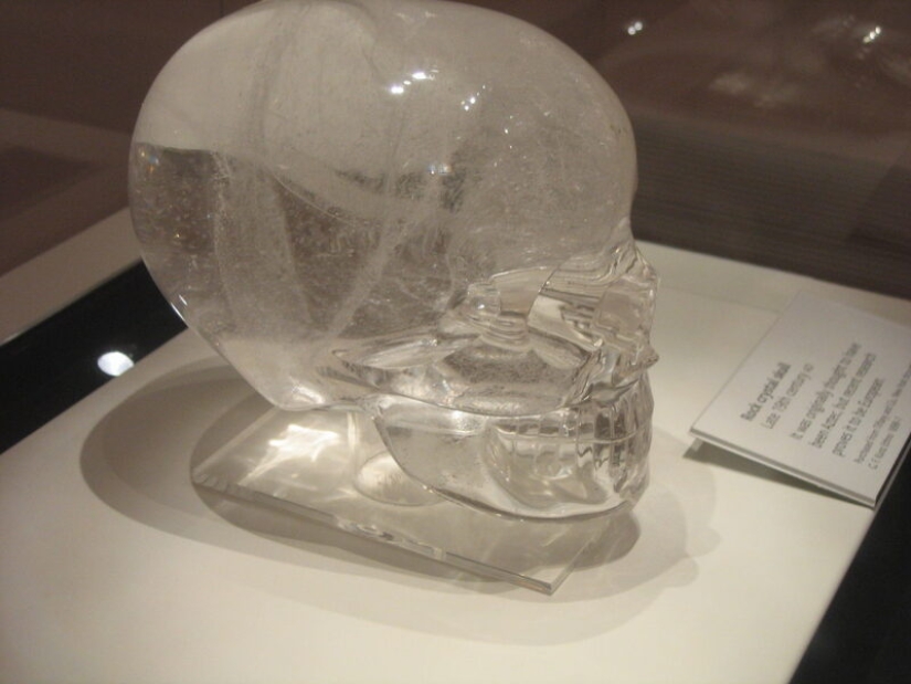 Aztec crystal skulls: how exposed one of the largest frauds in archaeology