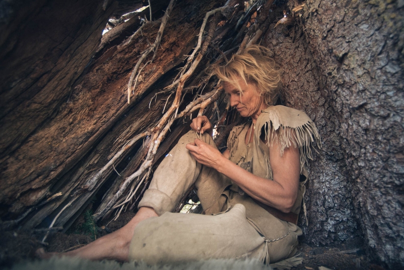 Back in the Paleolithic: hunter-gatherers of the 21st century in the project "Living wild"