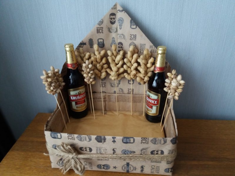 Basket "For beer" - a gift to a man made with his own hands