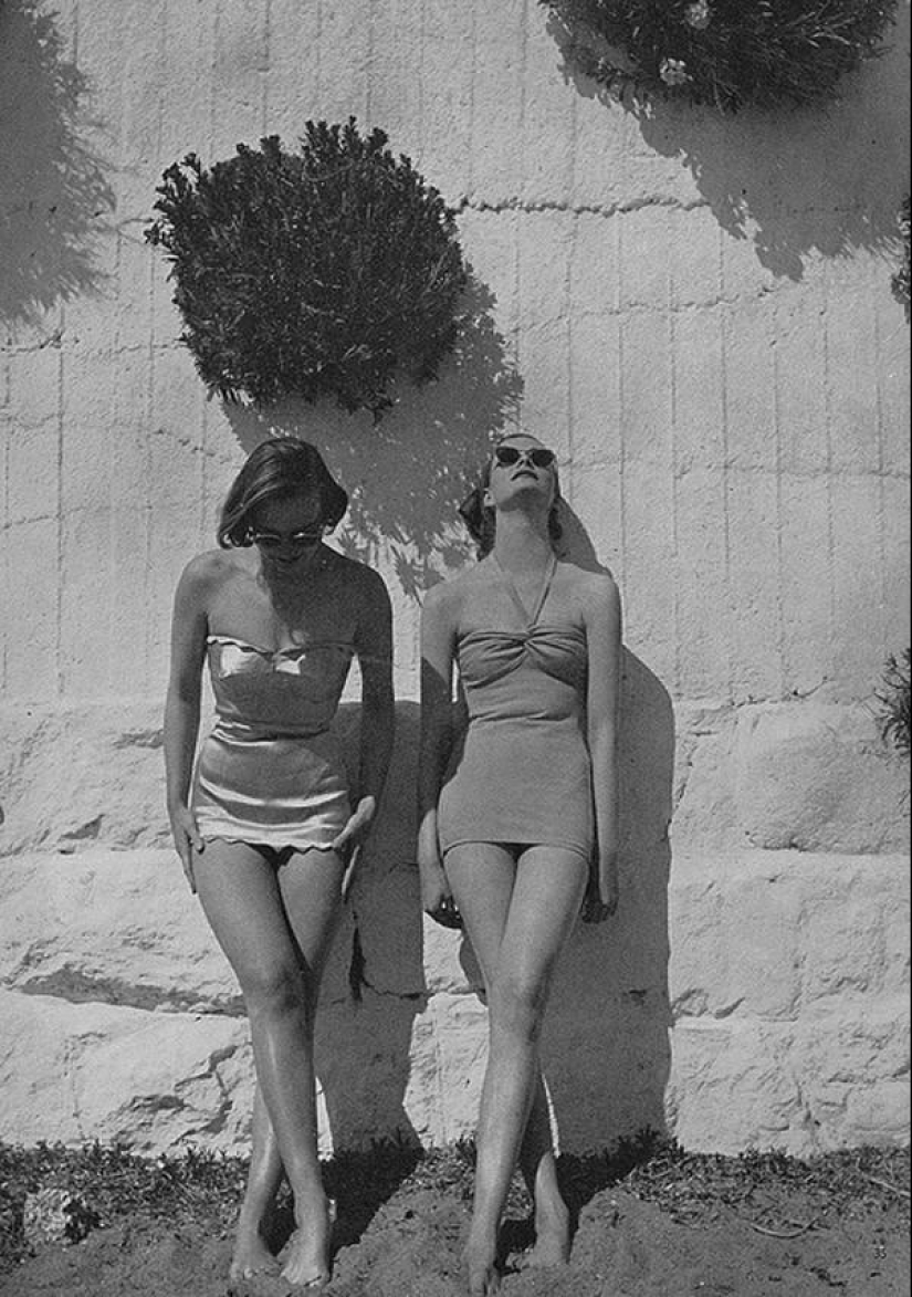 Beach fashion 1920-30s