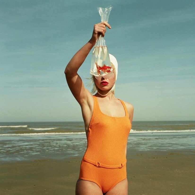 Beach fashion 1920-30s