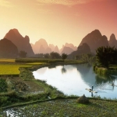 Beautiful landscapes of the Chinese river poets and artists