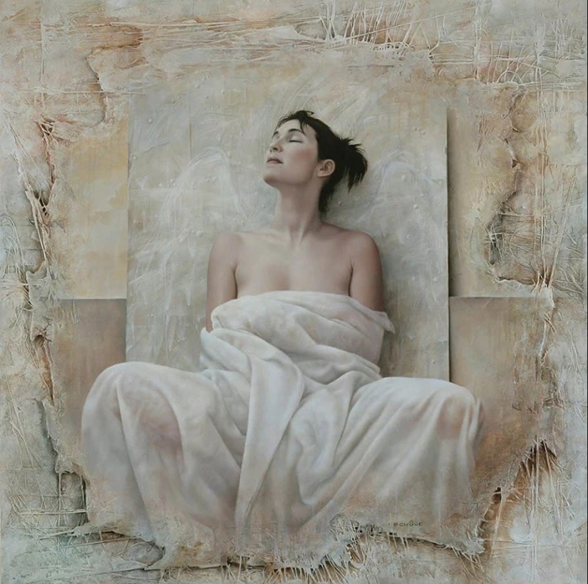 Belleza femenina en pinturas inusuales de Pascal Chauvet