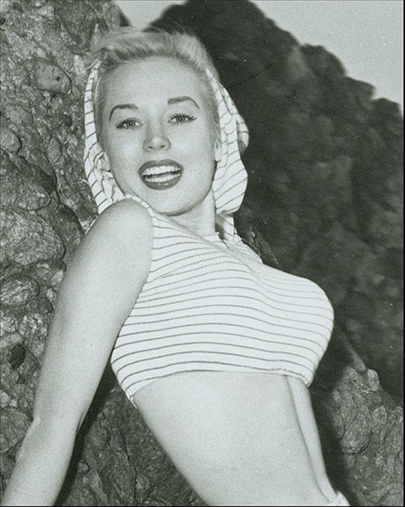 Betty Brosmer is the owner of the most gorgeous figure of the 50s