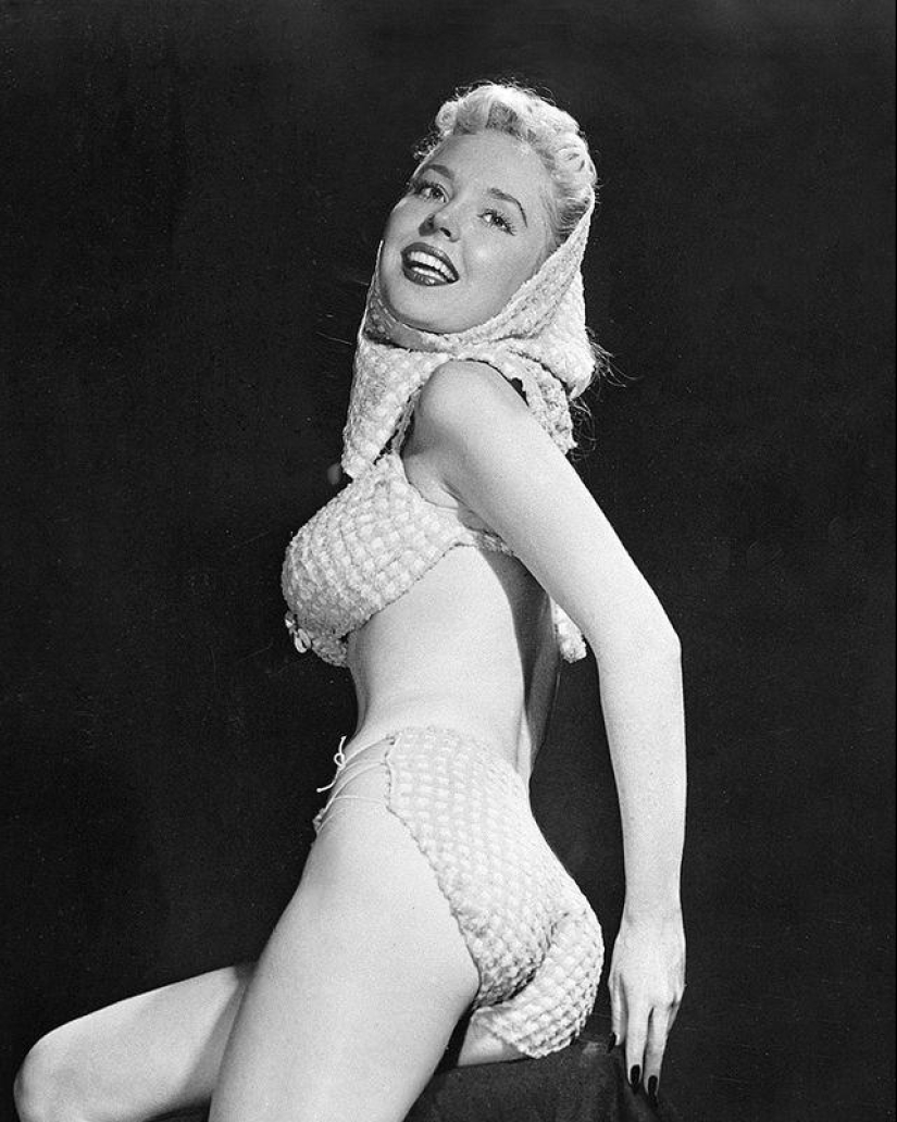 Betty Brosmer is the owner of the most gorgeous figure of the 50s