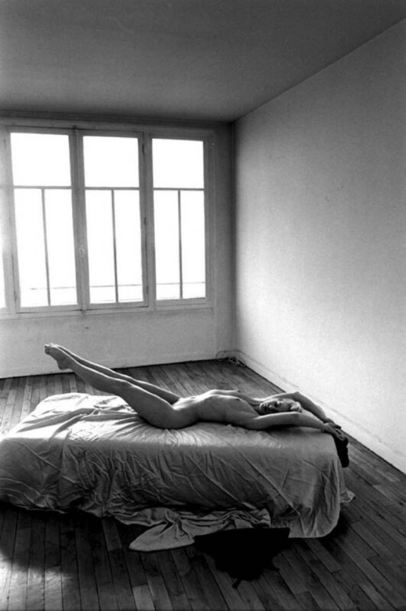 Black and white erotica of Zhanlu Sieff