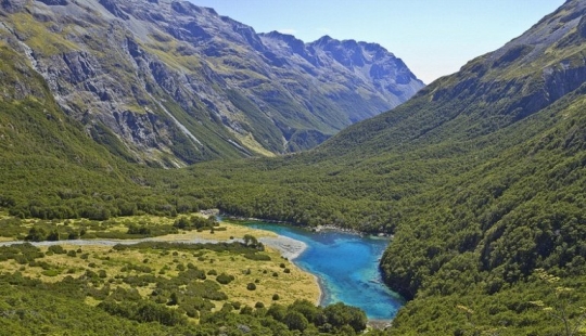 Blue Lake Nelson-el más limpio del mundo