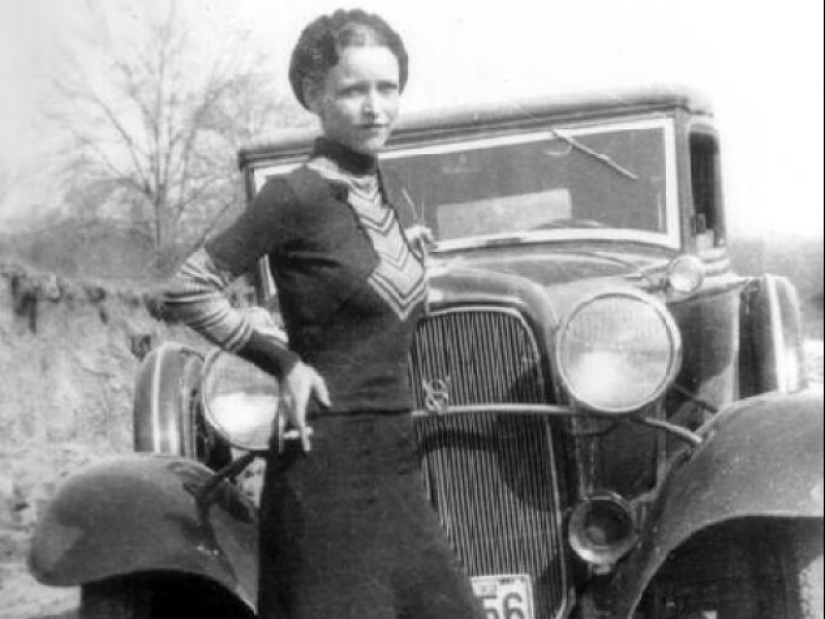 Bonnie and Clyde: The Story of the Barrow Gang