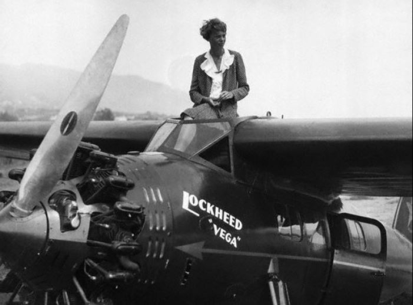 Brave pilot Amelia Earhart: an aviation legend who disappeared in the sky