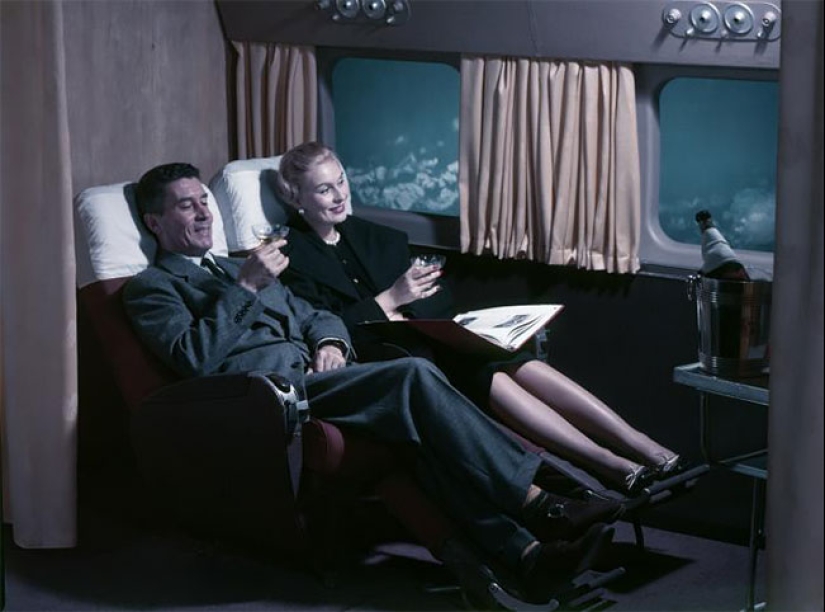 Breakfast in bed: how was the first class of Air France airline in 1957