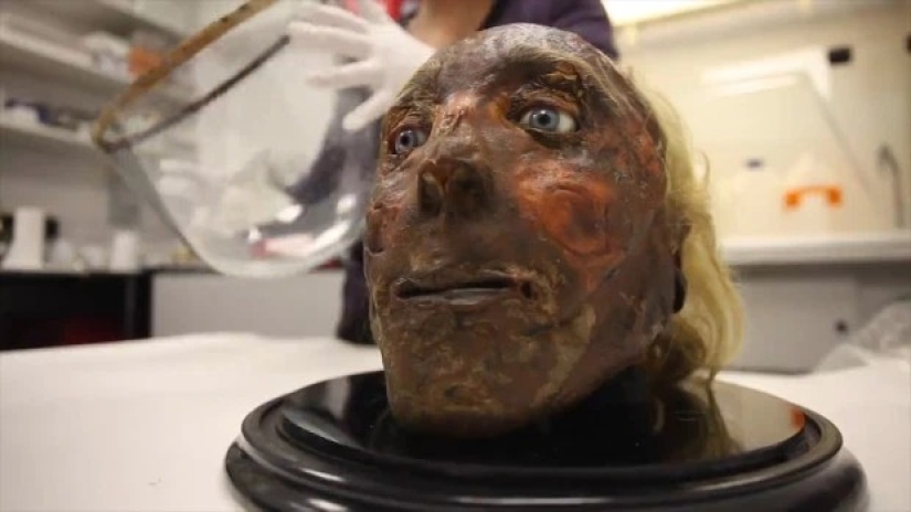 Britain's spookiest attraction — The Mummy of Jeremy Bentham