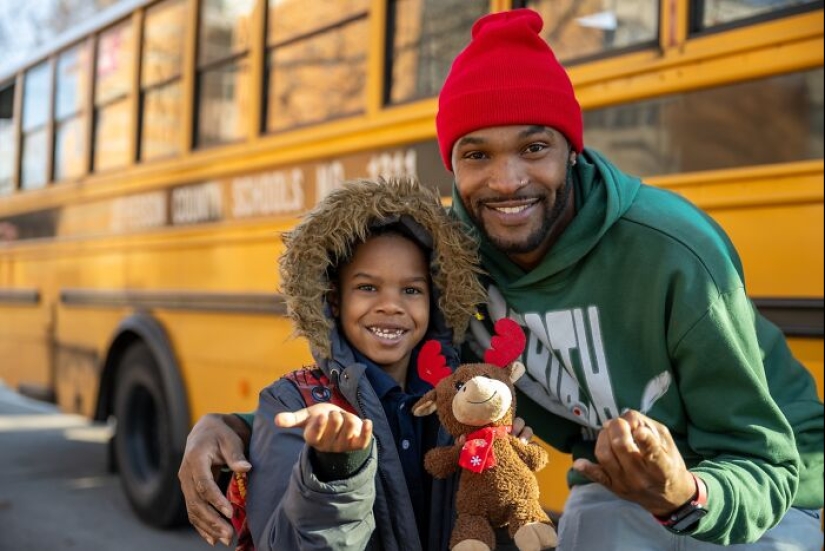 Bus Driver Helps Out A Student Crying Over Being Unprepared For Pajama Day At School