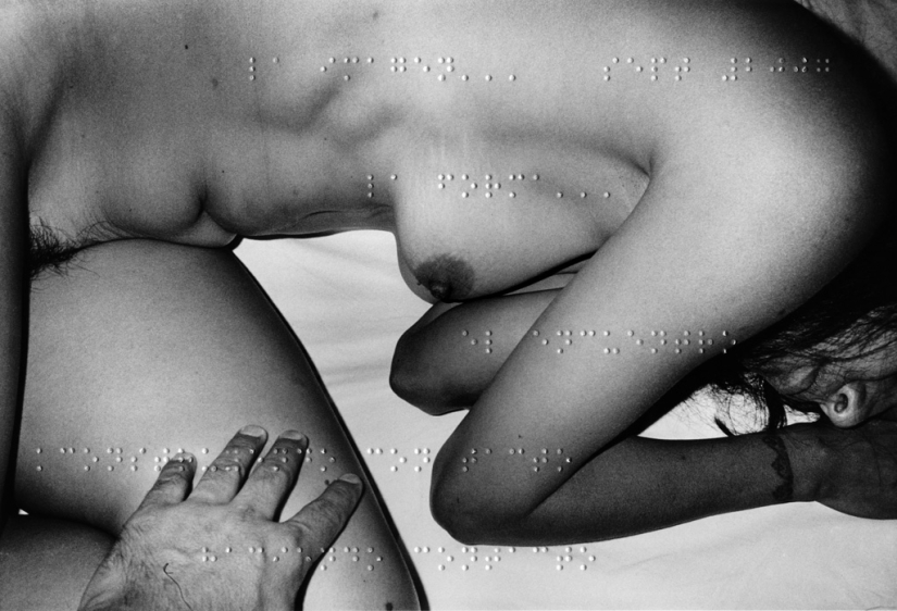 By touch: un desnudo inusual de un fotógrafo ciego