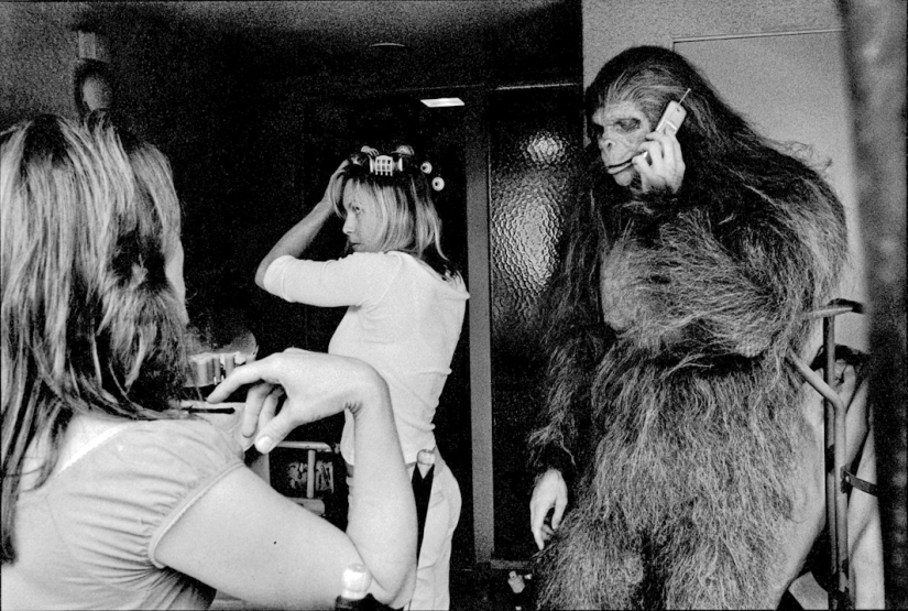 Candid photos from the sets of famous Hollywood films