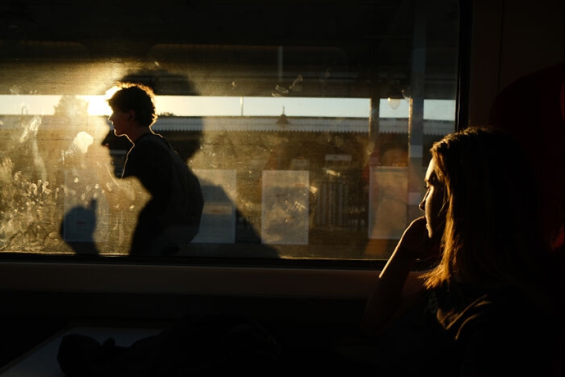 Capturando la magia de lo cotidiano: la cautivadora fotografía callejera de Hersley-Ven Casero