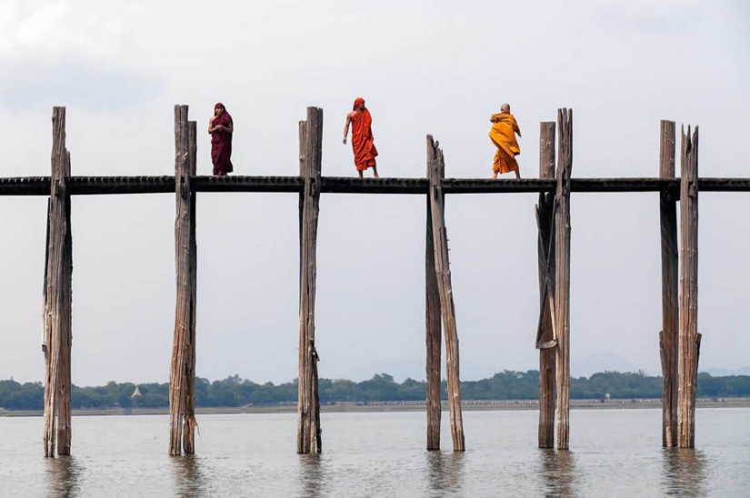 Capturing Human Stories: A Decade of Adventure in Street and Travel Photography by Gil Kreslavsky