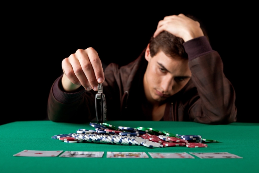 "Cartas, dinero, dos barriles" : 7 pérdidas más épicas en la historia del casino