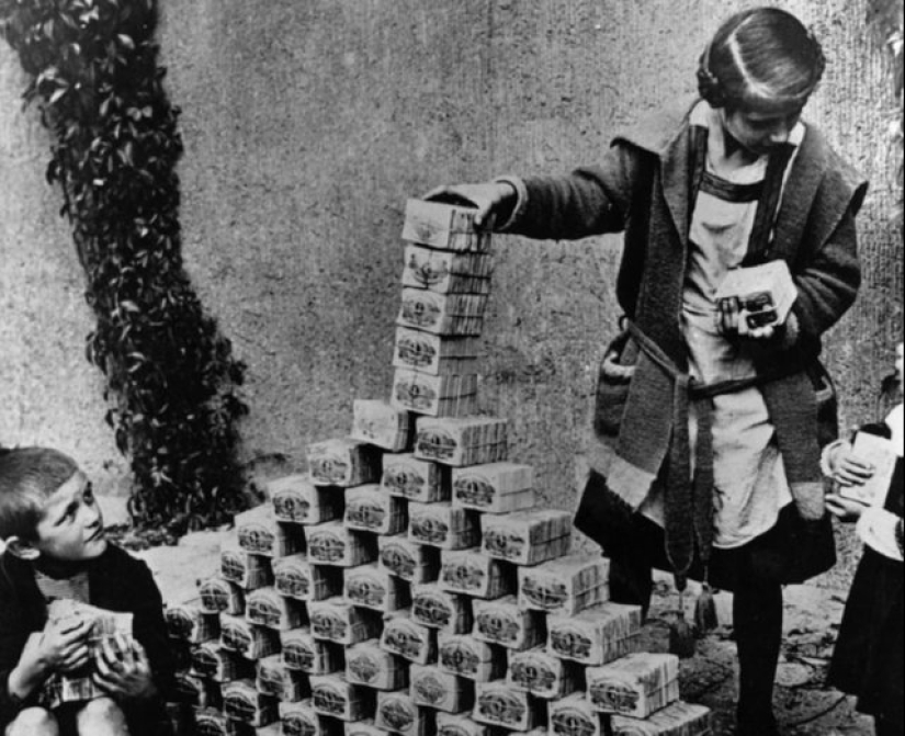 Cases of catastrophic hyperinflation that will remain in history