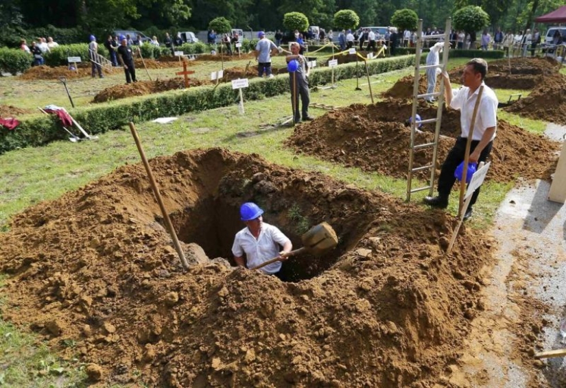 Cemetery stories, or Why are graves dug 2 meters deep?